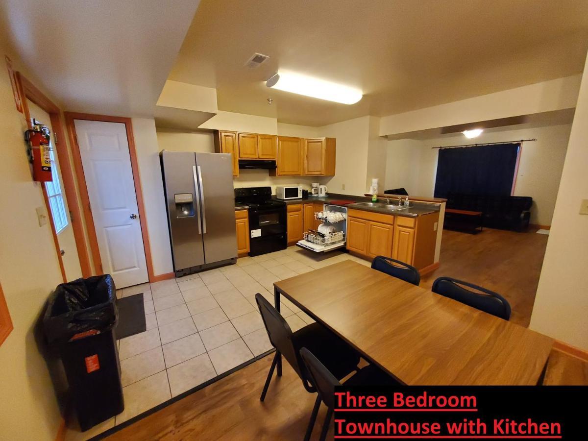 Stay Vacation Homes Ниагара-Фолс Экстерьер фото