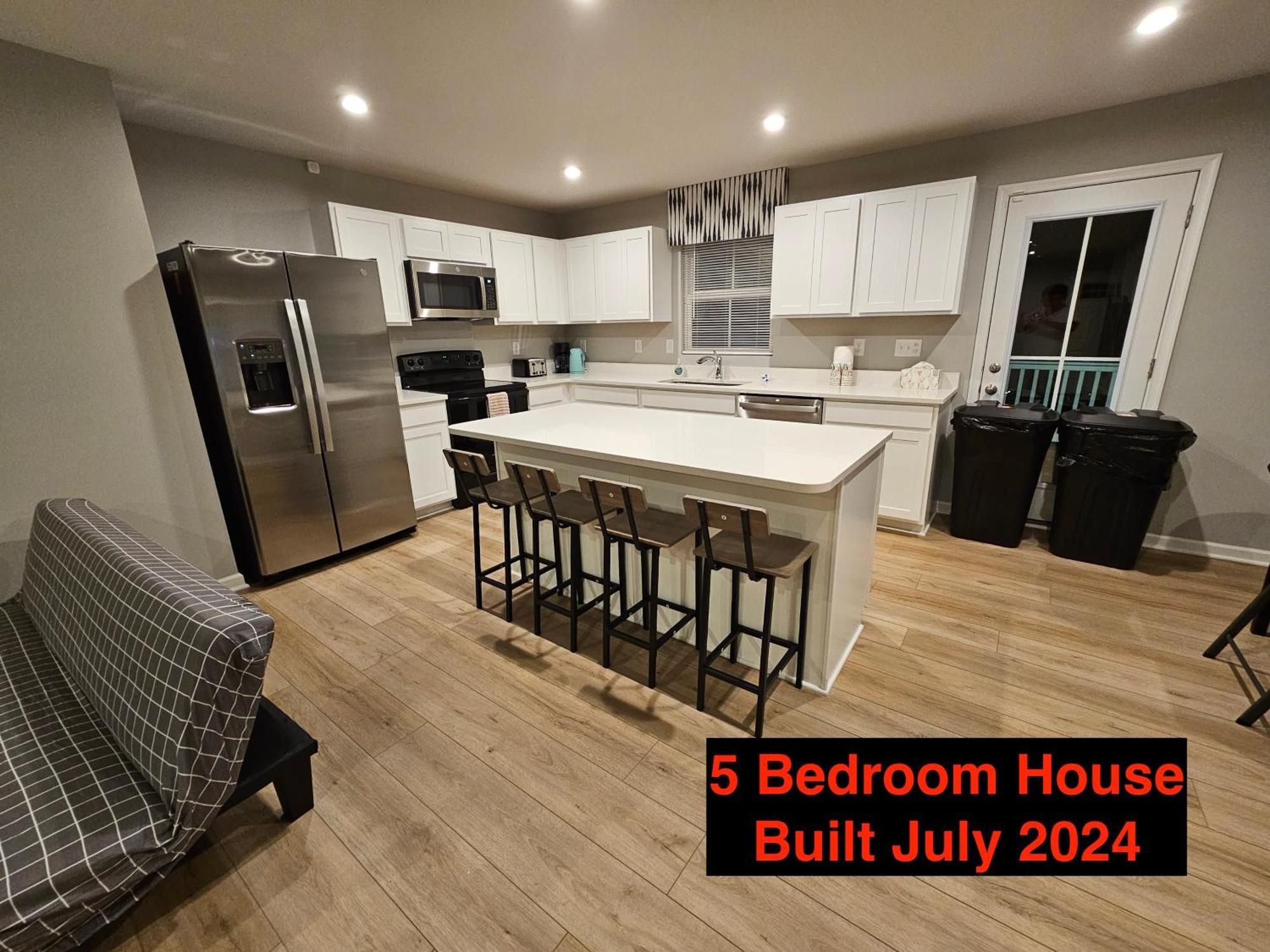 Stay Vacation Homes Ниагара-Фолс Экстерьер фото