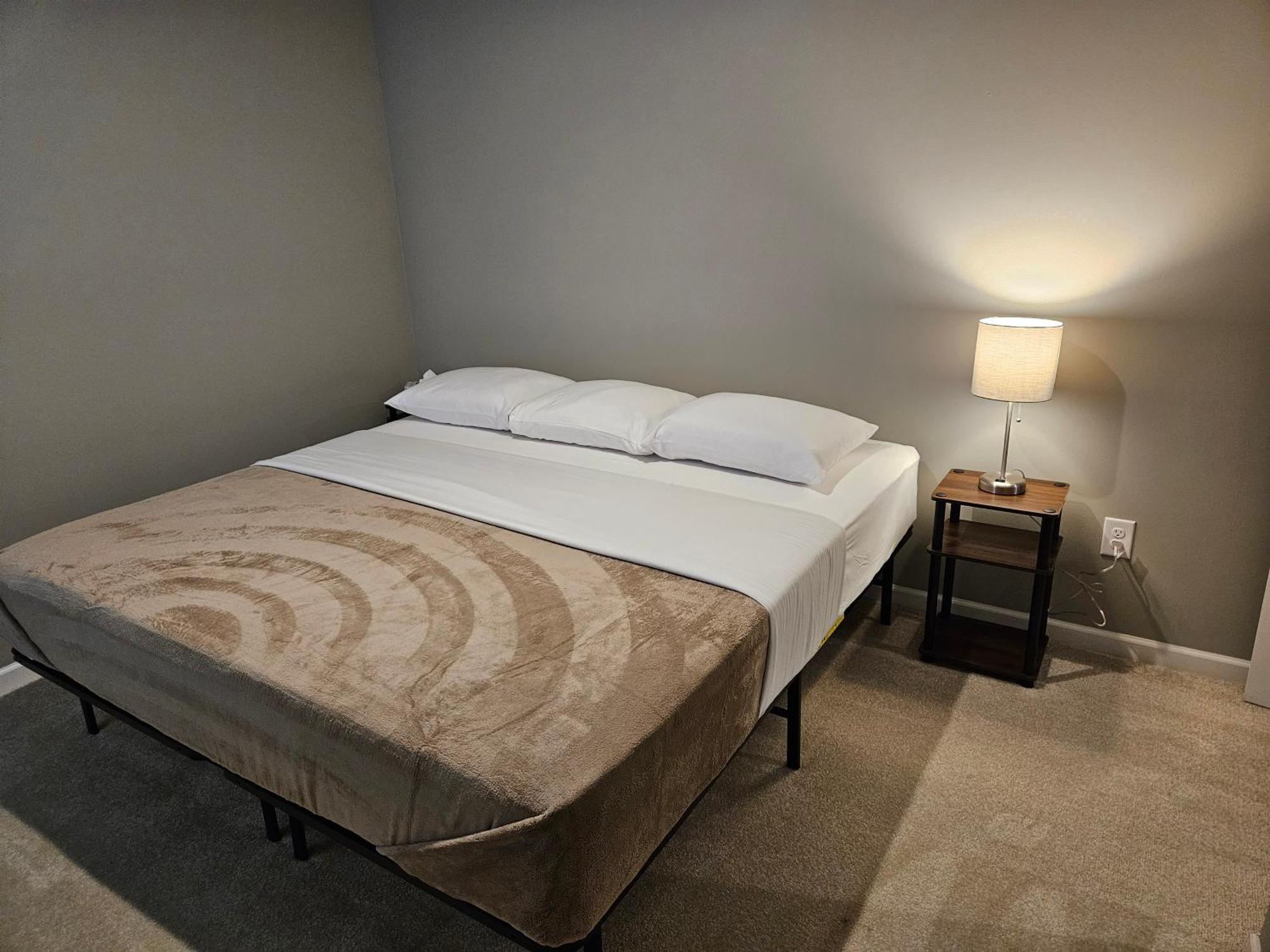 Stay Vacation Homes Ниагара-Фолс Номер фото